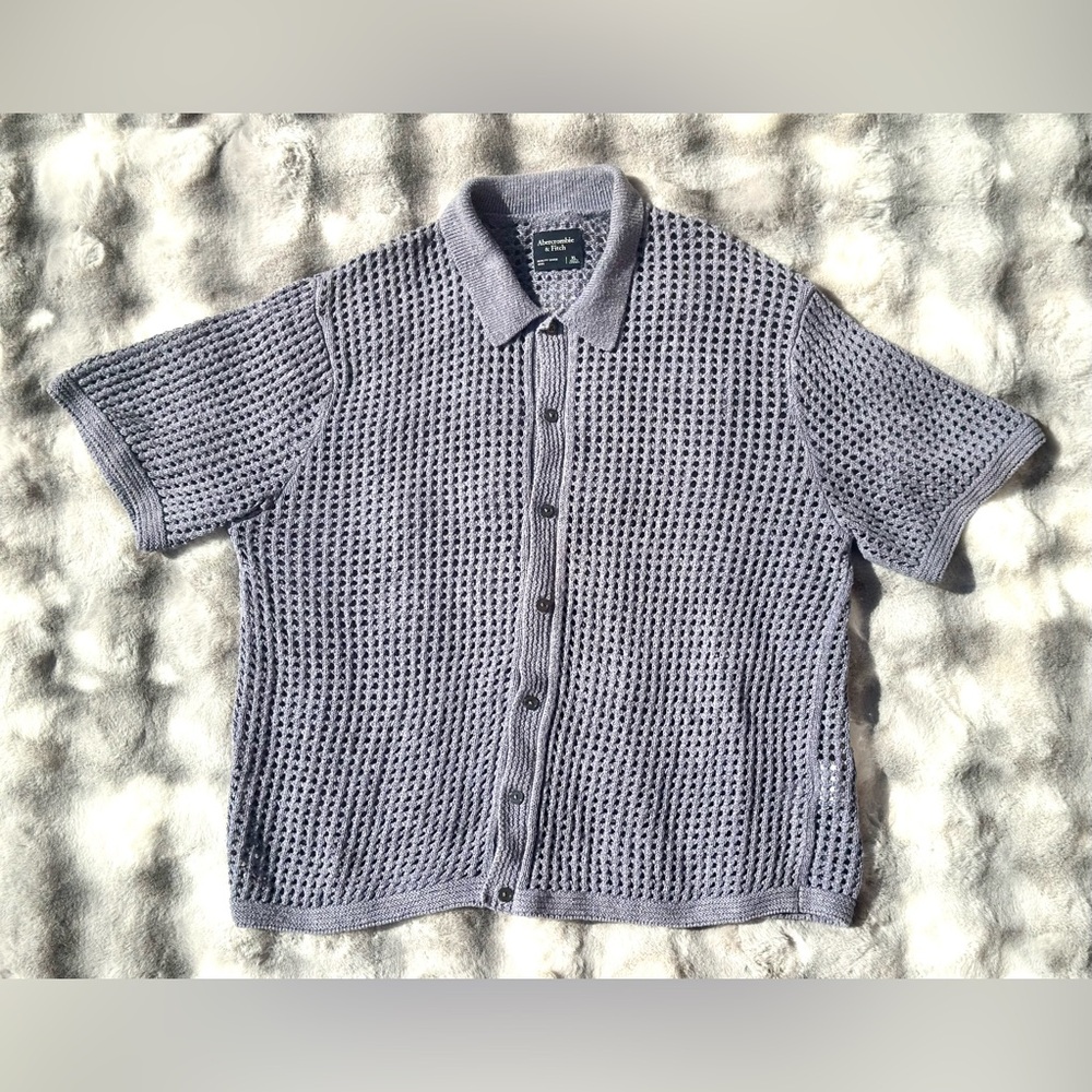 Abercrombie & Fitch Light Gray Knit Polo🪼